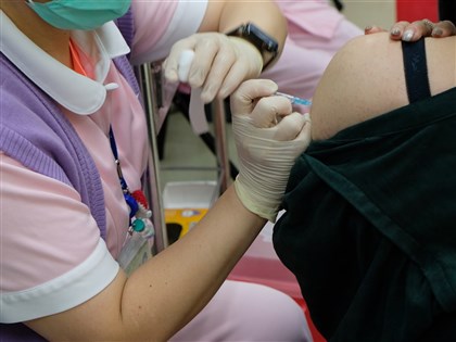 COVID-19週增78死創半年新高  30多歲男未打XBB疫苗併發顱內出血亡