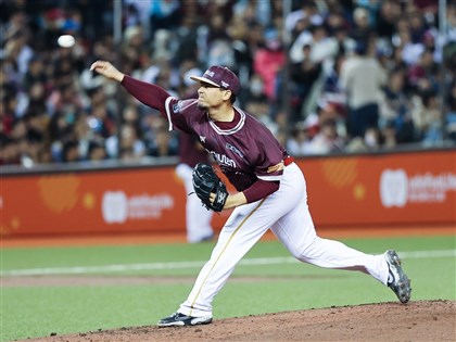 桃猿5投手封鎖巨人僅敲1安 交流賽0比0握手言和【圖輯】