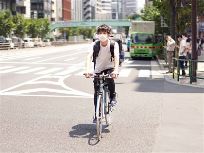 日本政府修法開罰自行車違規 公布後2年內上路