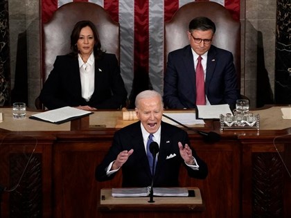 拜登國情咨文重點一覽 聚焦經濟墮胎權 批川普向俄低頭[影]