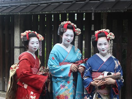 日本藝妓頻遭包圍騷擾 京都祇園小巷將禁遊客進入