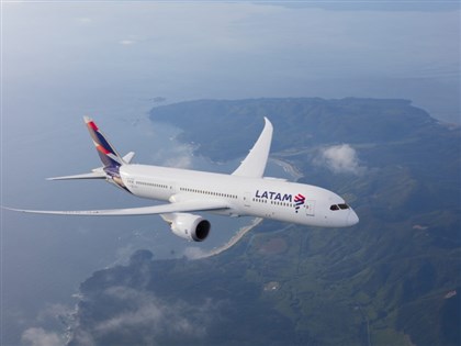 波音客機飛紐西蘭遇技術問題 空中強烈晃動50人受傷