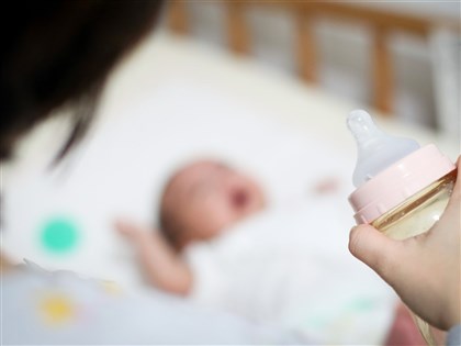 勞動部擬小規模試辦彈性育嬰假 最低5天為單位