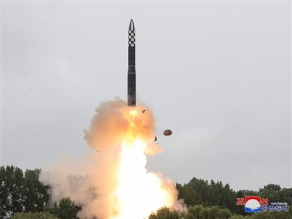日本防衛省：北韓發射3枚彈道飛彈 落入日本專屬經濟區外