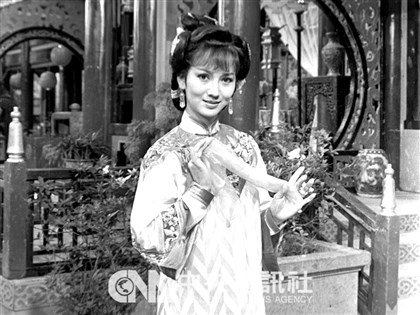 開箱老照片》趙雅芝主演「京華煙雲」殺青
