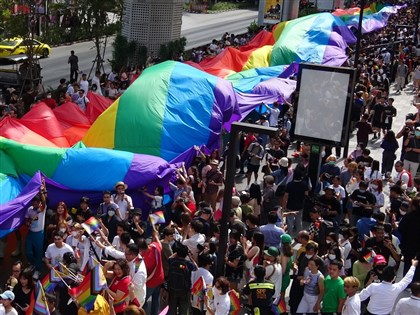 泰國眾議院通過歷史性草案 同婚合法化預計年底前生效