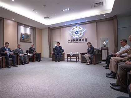 賴清德蕭美琴國防部聽取簡報 進衡山指揮所了解軍事動態