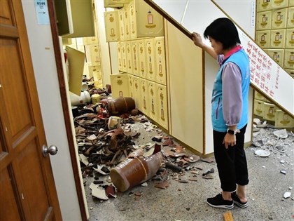 慈雲山骨灰甕高處震落 吉安鄉公所盤點歸位暫關閉