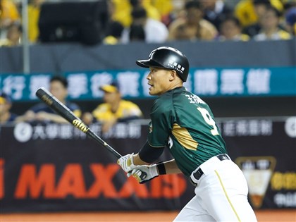 台鋼首戰勝 王柏融返台就建功 直呼在家鄉打球很幸福[影]