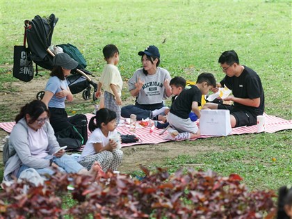 吳德榮：今明暖如夏天 15日鋒面接近北台灣有雨