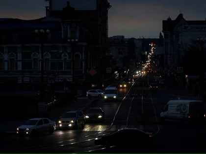 俄下重手打擊烏克蘭電網 炸毀基輔最大火力發電廠[影]