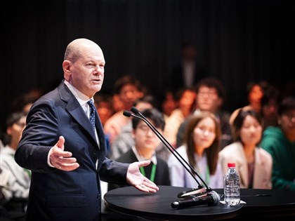 德總理蕭茲訪中高規格保密防諜 手機不離身回國報廢