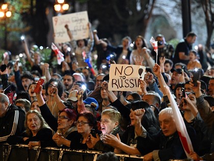 喬治亞審「外國影響力」草案 萬人抗議歐盟憂親俄