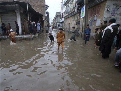 巴基斯坦雷擊大雨釀65死 4月降雨是歷史平均值2倍