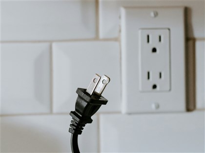 停電拔插頭保護電器？頻繁跳電怎麼辦？夏季居家用電安全事項一次看