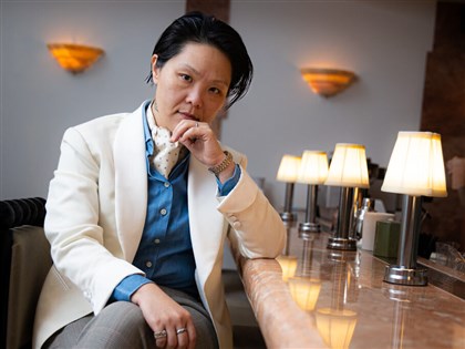 從台灣走向國際 女紳Dennise成紳士裝要角