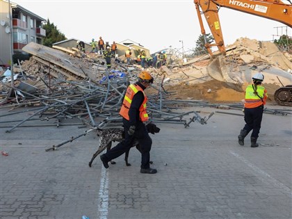 南非建築物倒塌至少5死 49人受困瓦礫堆下