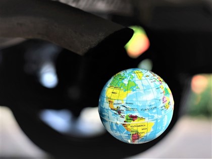 碳費3子法估暑假期間公告 環境部：將密集溝通