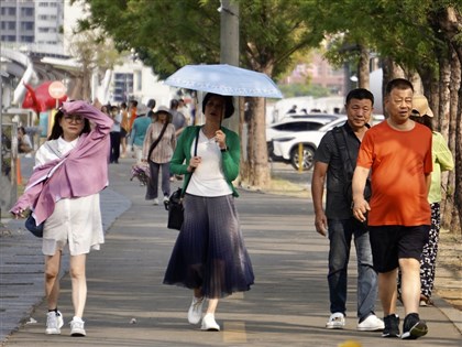 吳德榮：各地晴朗穩定留意高溫 12日鋒面接近轉雨