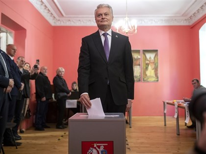 立陶宛總統選舉正式登場 同時舉辦雙重國籍公投