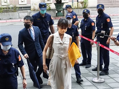 高虹安案開庭 王郁文：離職前捐1月薪水當零用金