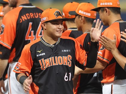 黃勇傳遭統一獅開除 經紀公司：有個人財務問題