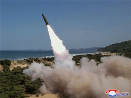 北韓官媒證實試射飛彈 金正恩矢言加強核武力量