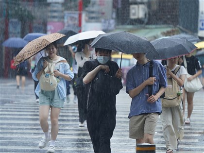 早安世界》明起梅雨鋒面接近 21至24日全台防雷雨