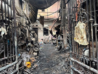 越南河內民宿凌晨惡火14死 巷弄狹小難救援