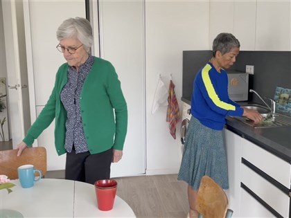 銀髮族「抱團同居」  遲暮路上一起幸福變老