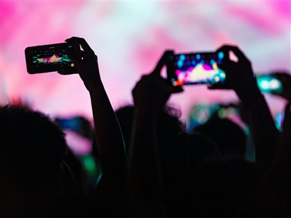 王義川稱可用手機訊號分析民眾 蔡明彥：應是民間大數據分析