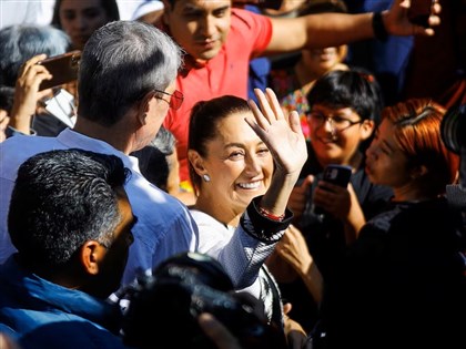 墨西哥執政黨稱薛恩鮑姆勝選 首位女總統可望誕生