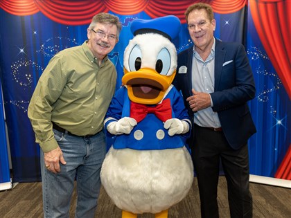 唐老鴨90歲生日 配音員揭獨特嗓音「沒有用聲帶」