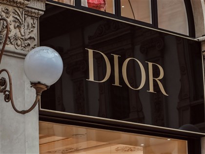 義大利揪Dior外包中國黑工製造 成本2千賣9萬