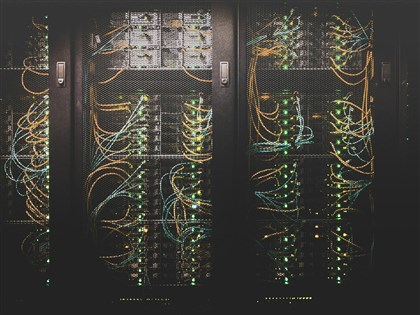 全球AI浪潮資料中心成要角 如何運作？用電需求有多少？一篇看懂