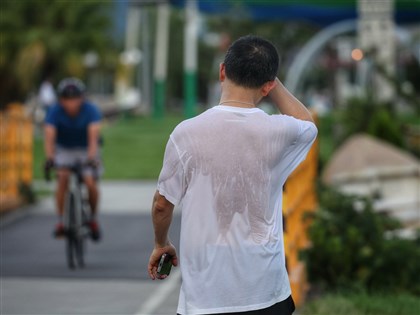 高溫範圍21日起擴大防逾36度高溫 中部以北局部短暫雨