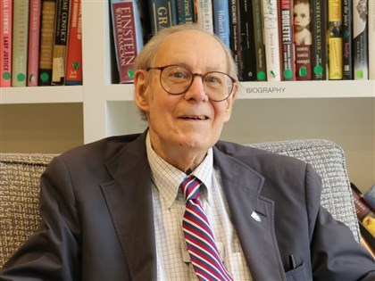 研究糖尿病成因獲唐獎 哈本能：肥胖可控制