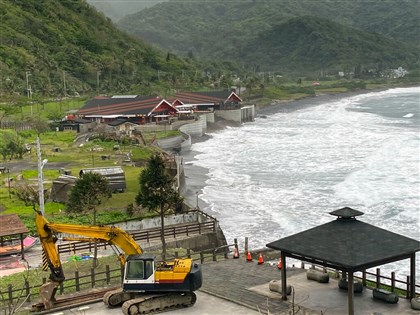 花東海岸多景點震損修復中 物料車繞南迴影響工期