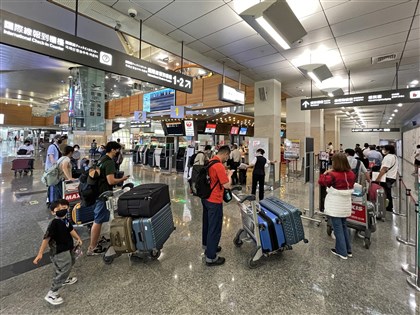 年代旅遊等6家旅行社遭廢照  20家申請解散