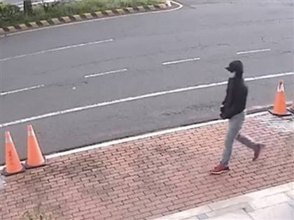 林士傑遭槍殺警找到凶嫌第3輛車 採獲口罩跡證比對可疑前科對象