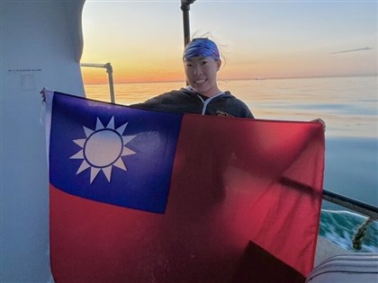 許汶而泳渡英吉利海峽成台灣第1人 划臂逾12小時樂喊讓世界看見台灣