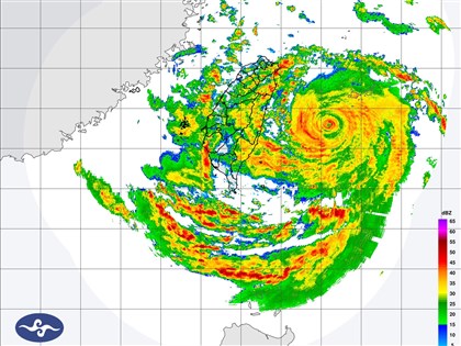 颱風凱米襲台 鄭明典：台灣西南側雨帶對流旺盛似當年莫拉克