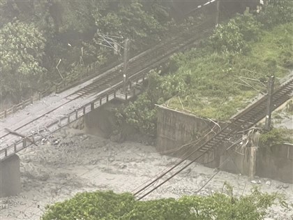 颱風凱米重創台鐵 北迴遭土石流、西部線路基掏空