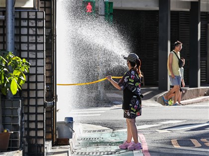 天氣轉悶熱新北、高屏防36度以上高溫 午後局部大雨