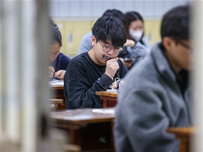 115學年學測英文篇章結構題型改5選4 避免連動增得分機會