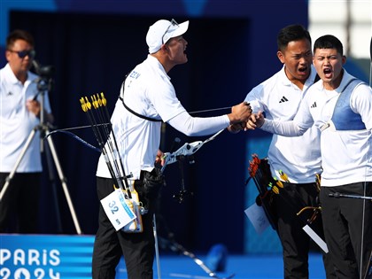 巴黎奧運台灣射箭男團6比0輕取英國 8強將對決中國