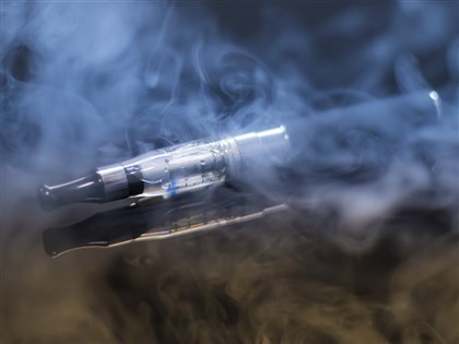 台中地下電子煙工廠扣1.4億元成品 主嫌情侶檔落網