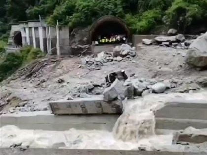 四川康定山洪土石流 當地村莊受災至少2死12失蹤[影]