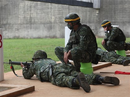 華郵：教官人力及設備短缺 拖慢台灣強化備戰進展