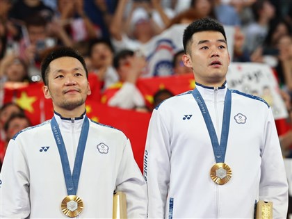 李洋王齊麟奧運金牌戰最高收視破10 289萬觀眾應援跨海合唱國旗歌